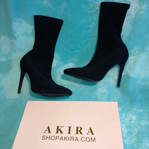 Akira black sock heel in a size 8 1/2 - Picture 1 of 5